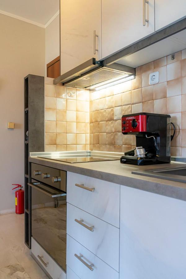 Alex House Apartment Varkiza Bagian luar foto