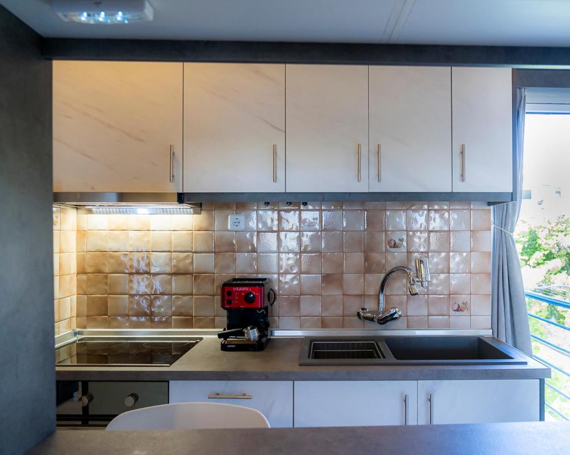 Alex House Apartment Varkiza Bagian luar foto